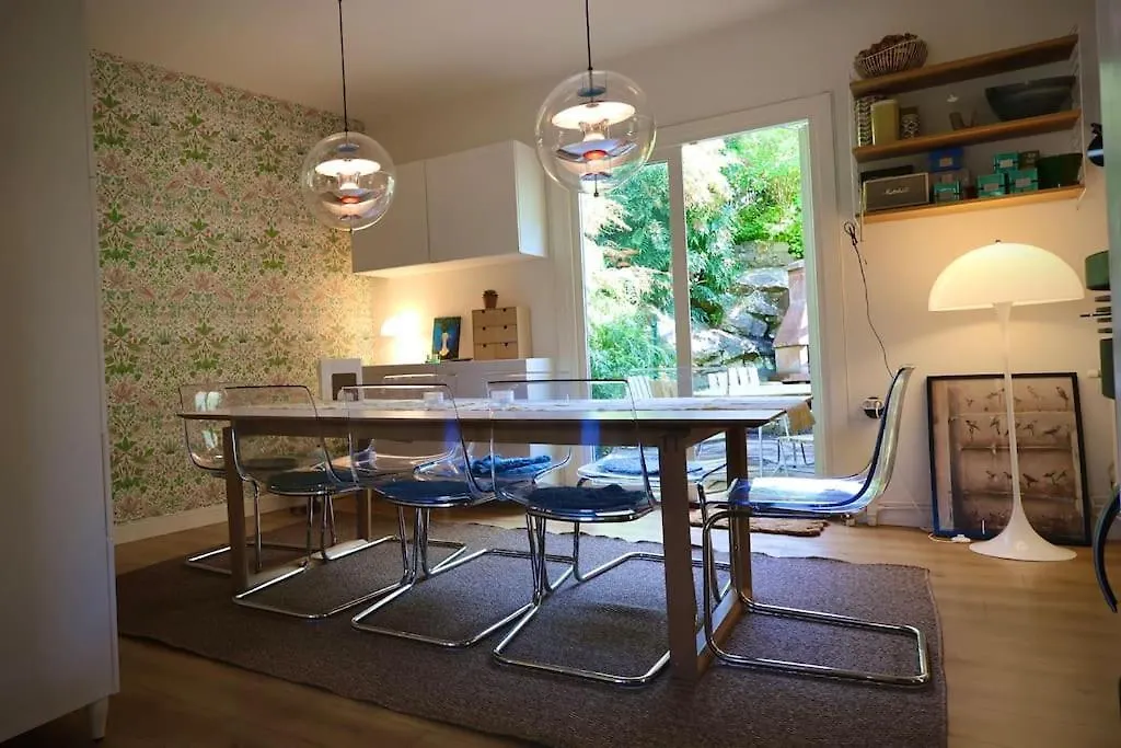 גטבורג Elegant Villa With City Views In Oergryte דירה