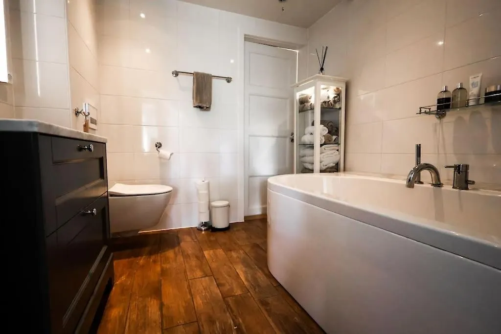 גטבורג Elegant Villa With City Views In Oergryte 0*,