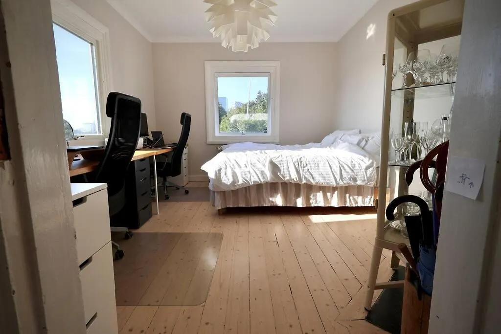 דירה גטבורג Elegant Villa With City Views In Oergryte שבדיה
